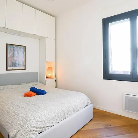 Le Balcon De La Comedie, Beau T3 Centre Historique Climatise * Montpellier